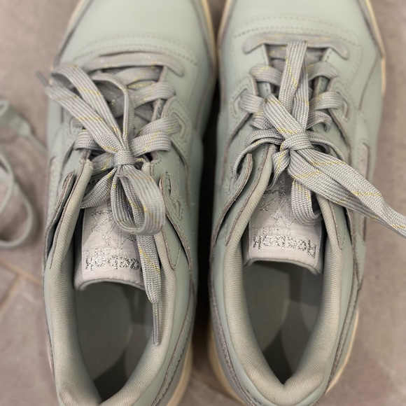 Reebok’s - Picture 4 of 4